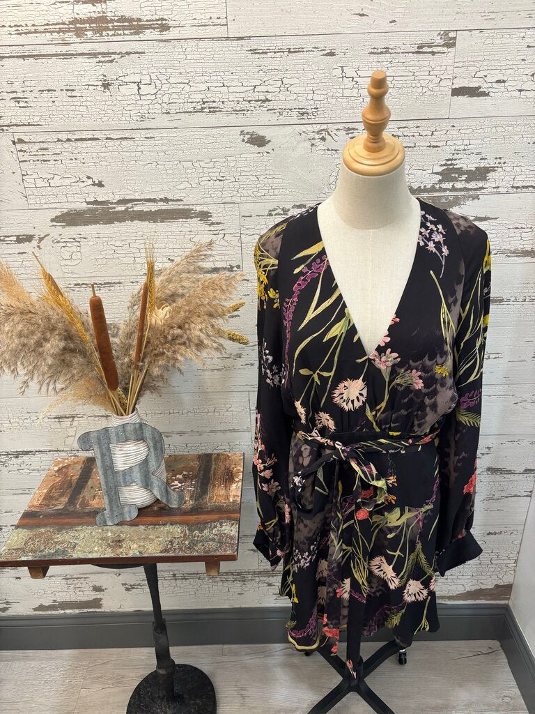 Reiss NWT Dress Size: Medium