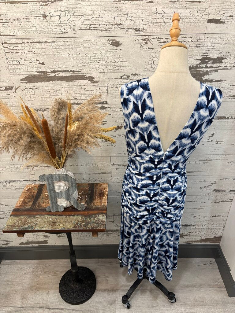 White House Black Market Dress Size: 6