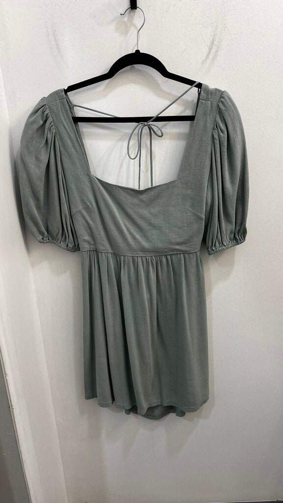 Siznna Dress Size: Large