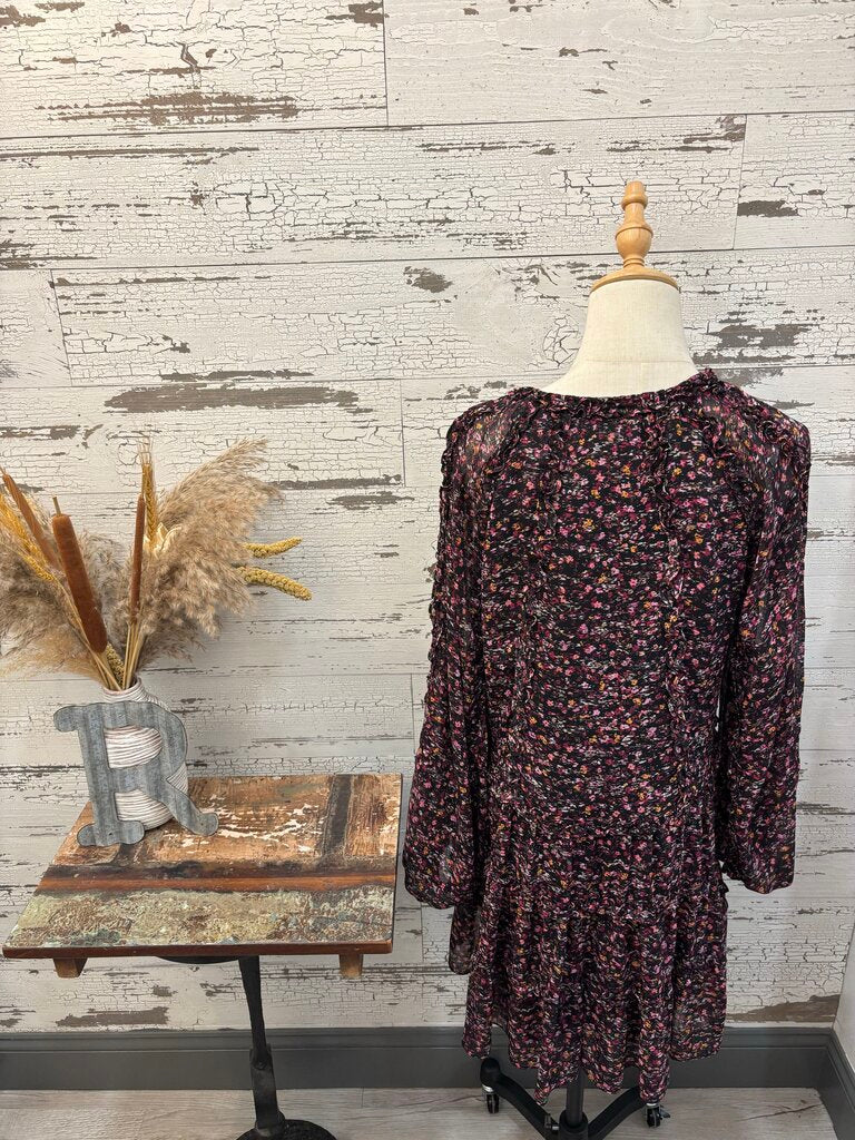 CeCe Dress Size: 4