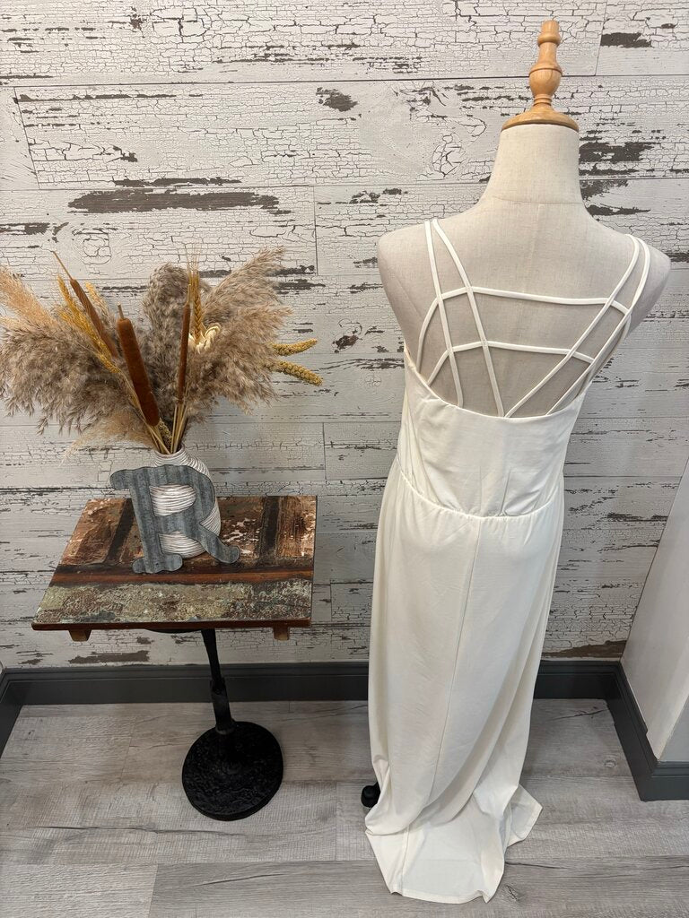 2B BeBe NWT Dress Size: Medium