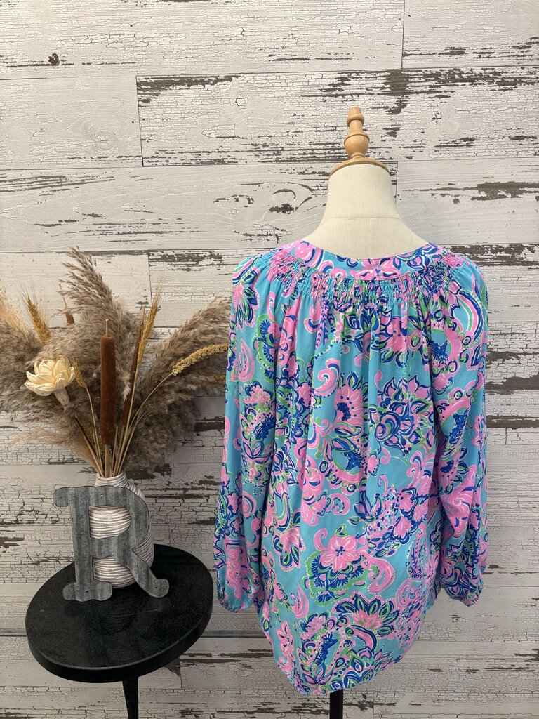 Lilly Pulitzer Blouse Size: Large