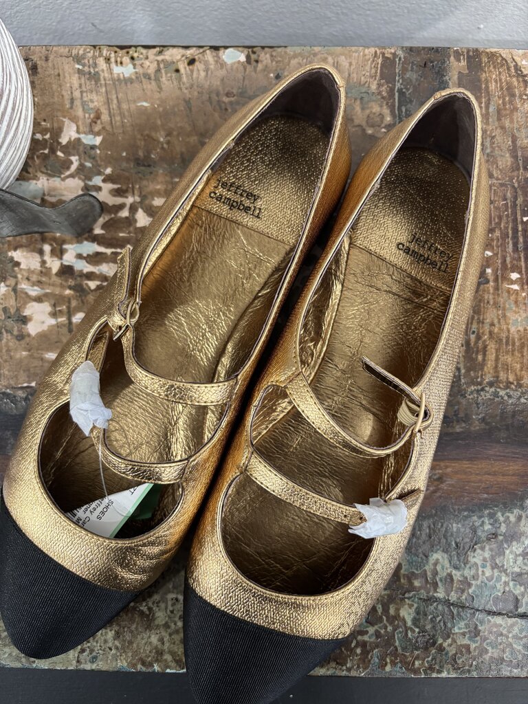 Jeffrey Campbell New Gold & Black Flats Size: 9