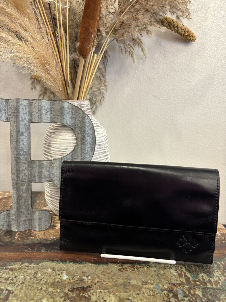 Patricia Nash Agira Wallet