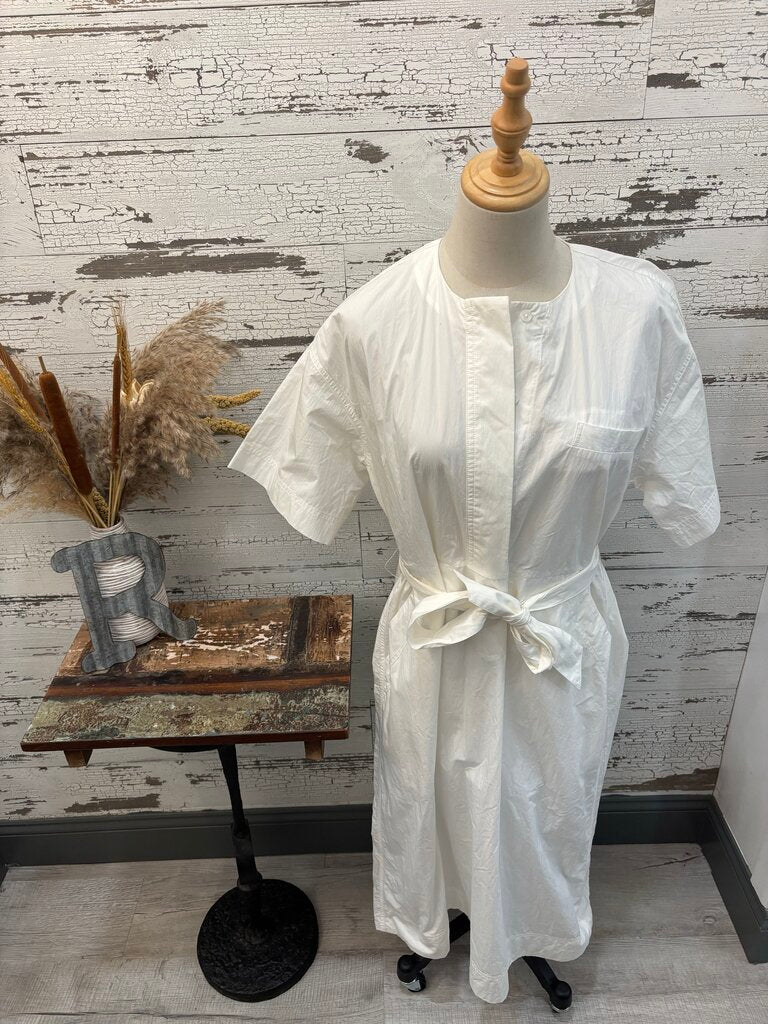 CO Essentials White Dress Size: Small