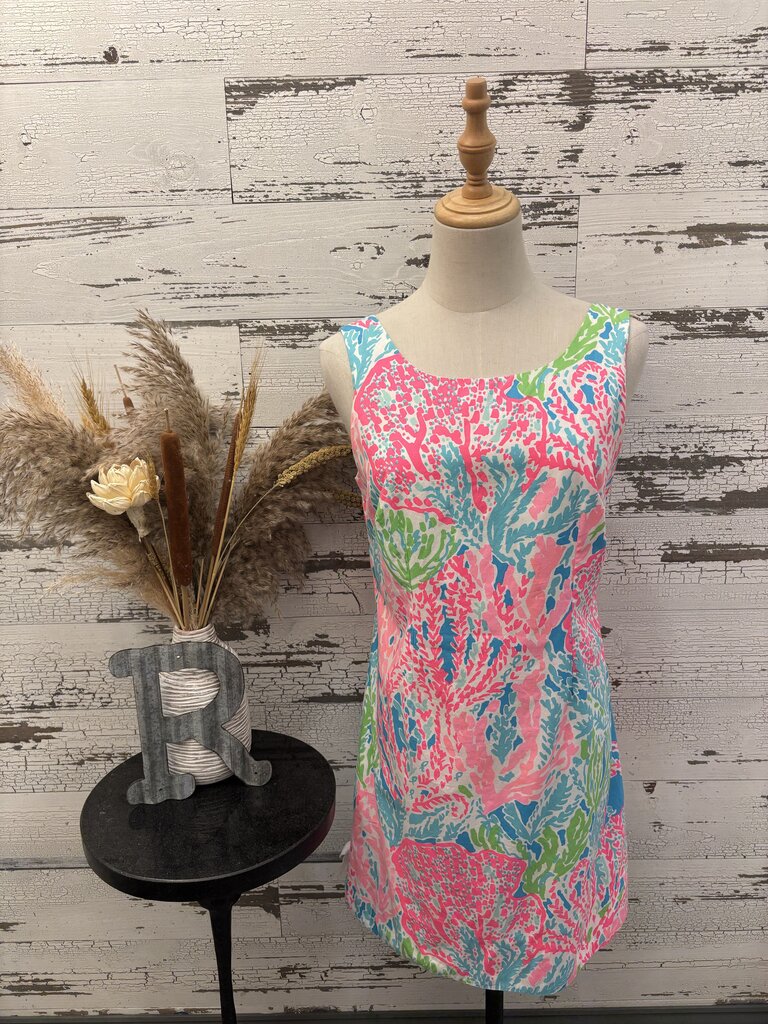 Lilly Pulitzer Dress Size: 4
