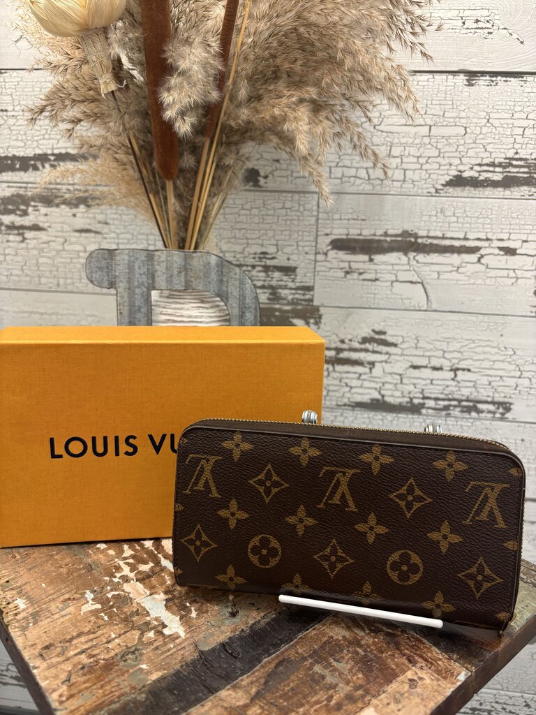 Louis Vuitton Monogram Large Wallet;Certificate of Authentication
