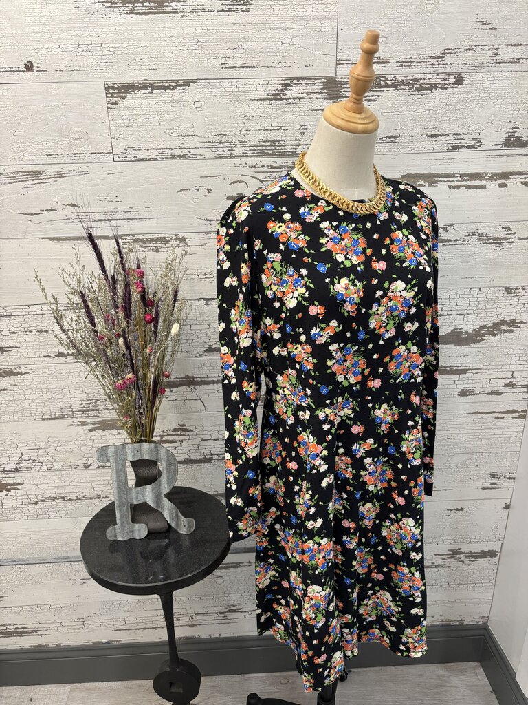 Boden NWT Short Sleeve Dress Size: Medium