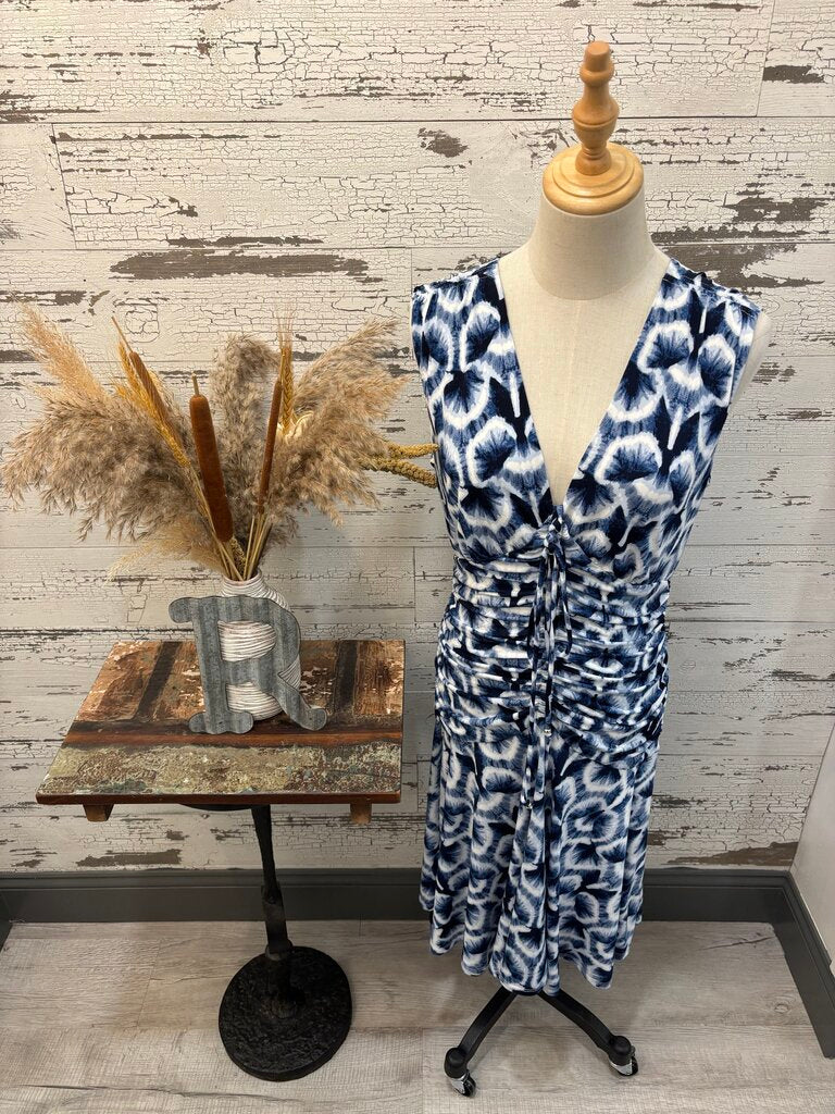 White House Black Market Dress Size: 6