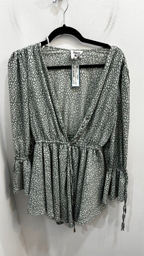 Princess Polly Dress Size: 2