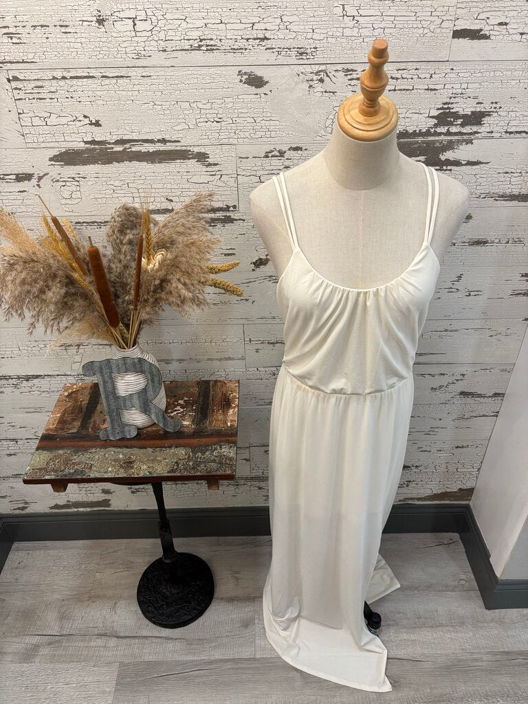 2B BeBe NWT Dress Size: Medium