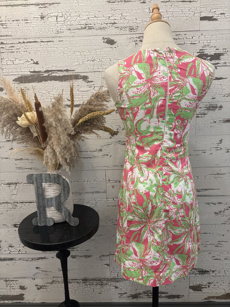 Lilly Pulitzer Dress Size: 6