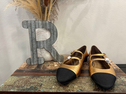 Jeffrey Campbell New Gold & Black Flats Size: 9