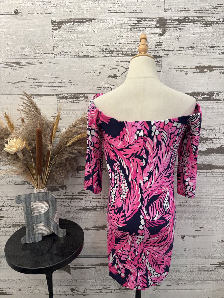 Lilly Pulitzer Off Shoulder Dress Size: Medium