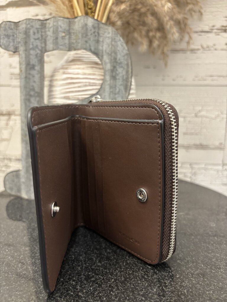 Coach NWT Billfold Brown Wallet