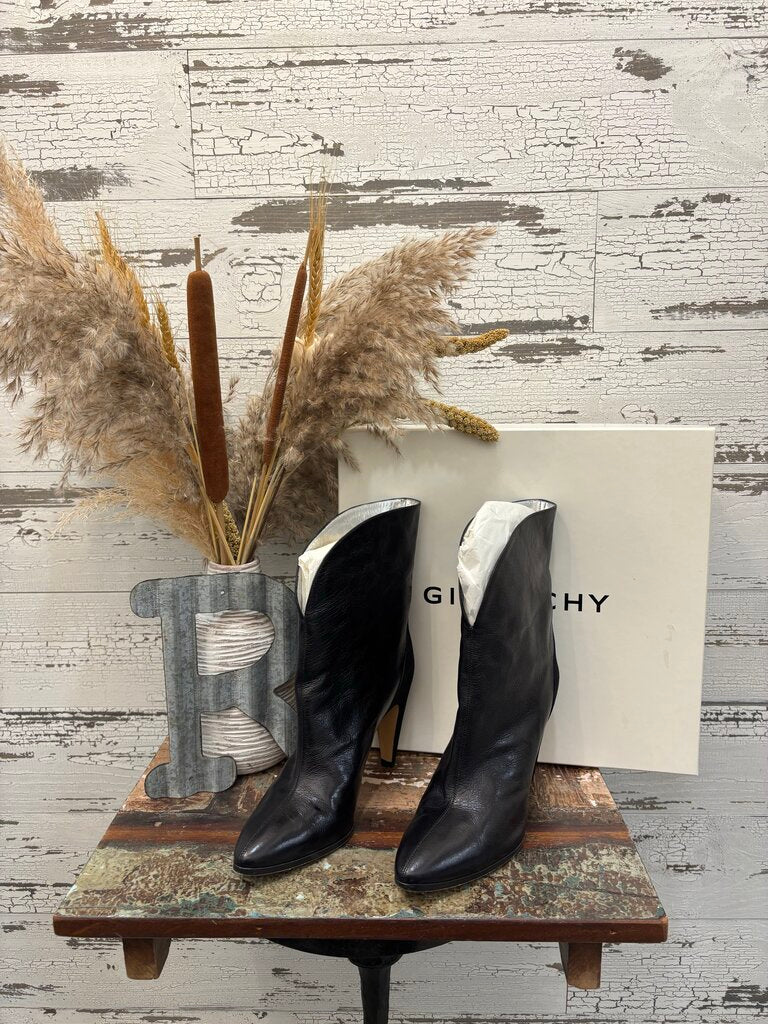 Givenchy Leather + Suede Black Boots Size: 8.5 ;Certificate of Authentication