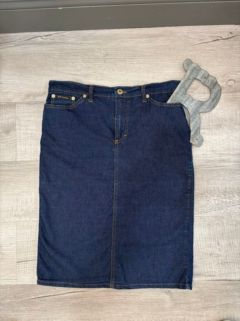 Dolce & Gabbana Designer Denim Skirt Size: 6
