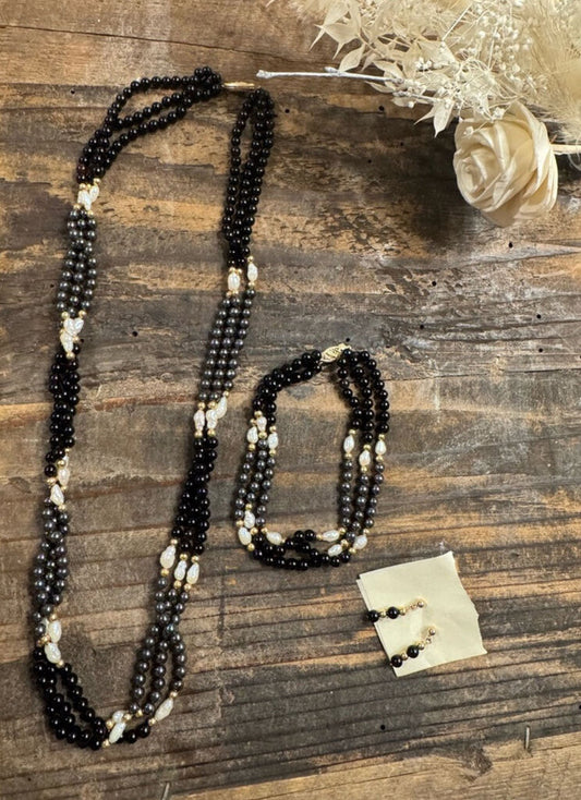 14K Gold Fresh Water Pearl Black Onyx Set