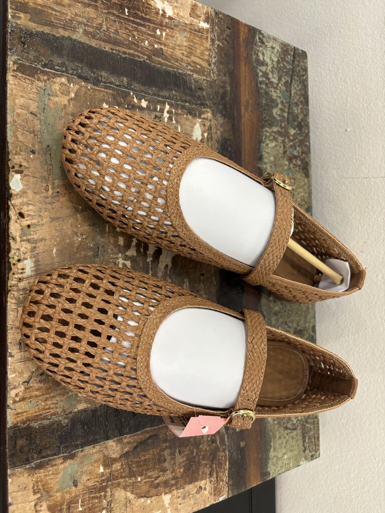 Abercrombie & Fitch Women NWT Raffia Mary Jane Size: 10