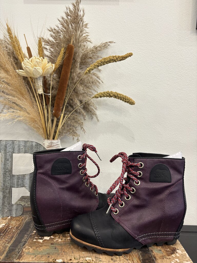 Sorel Hidden Wedge Purple Lace Up Boots