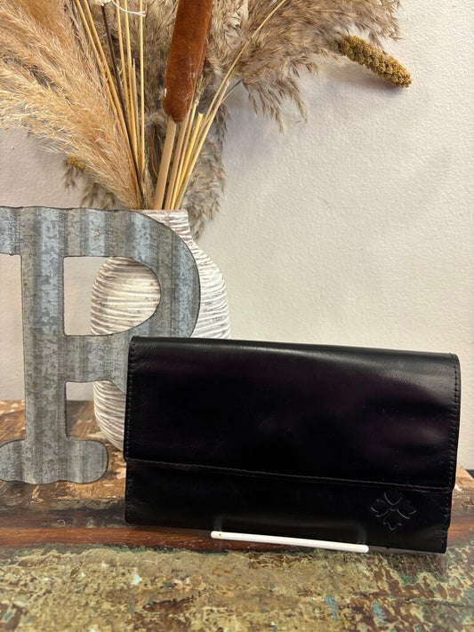 Patricia Nash Agira Wallet