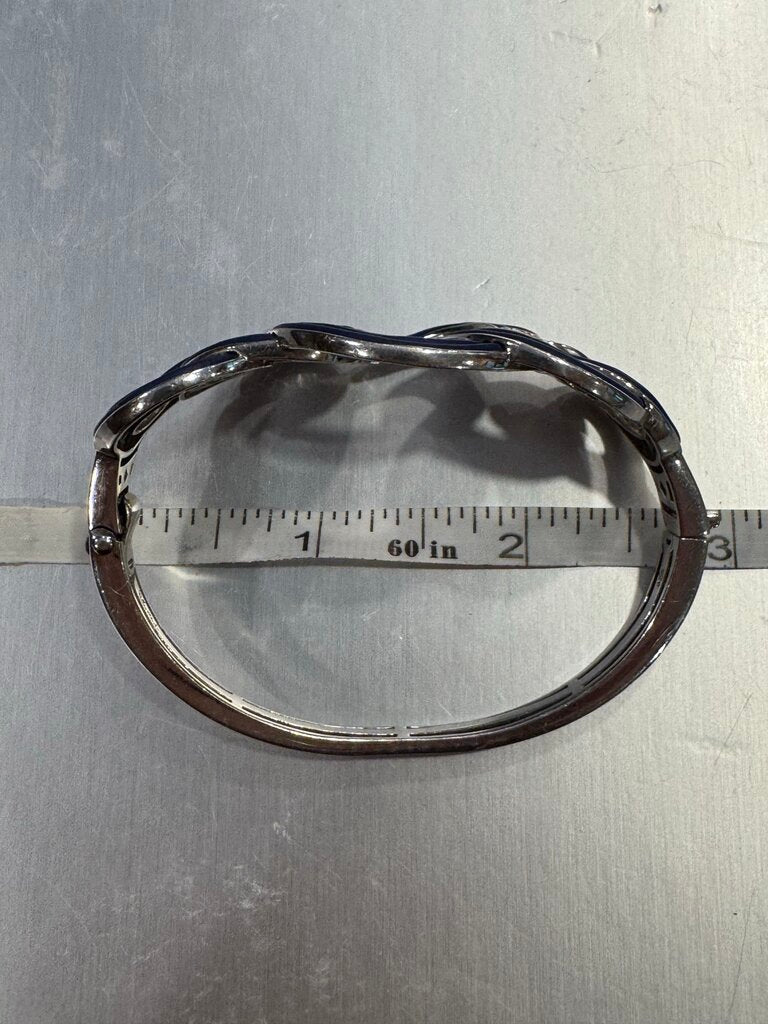 Belle Etoile Unity Bangle