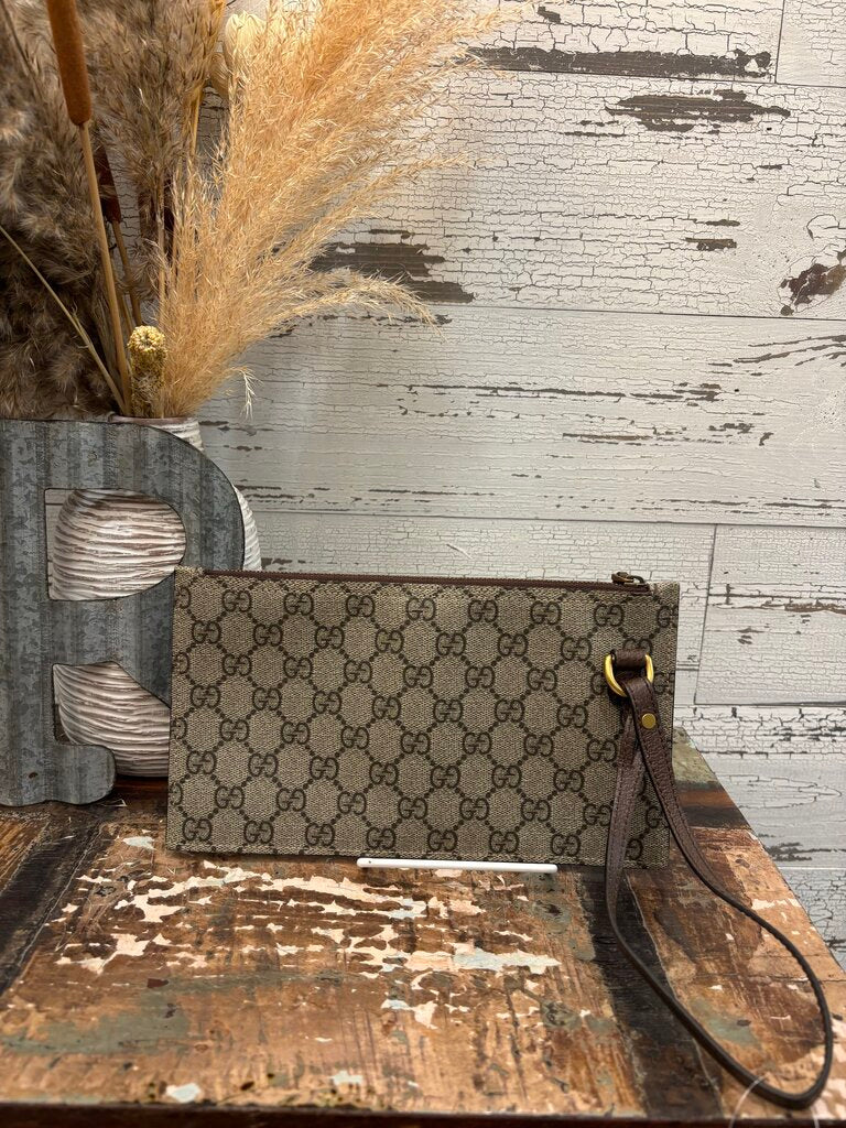 Gucci Wristlet Monagram GG POP