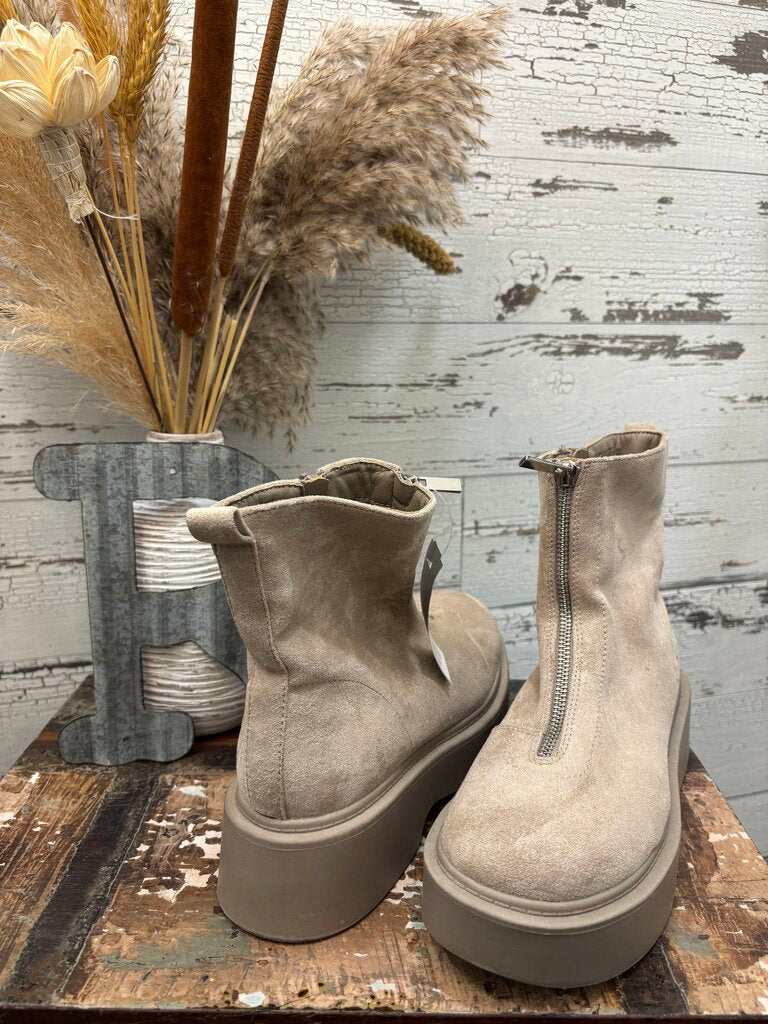 Portland Tan Boots